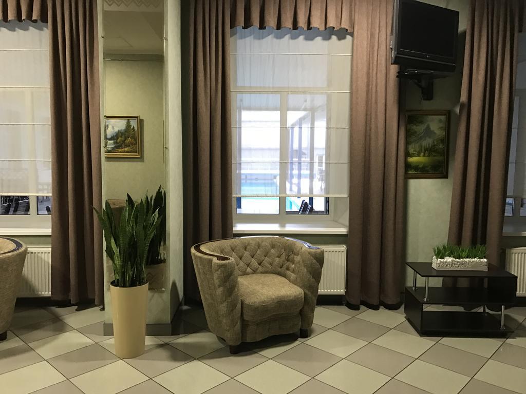 Alexandrovskiy Hotel Mykolaiv Exterior photo